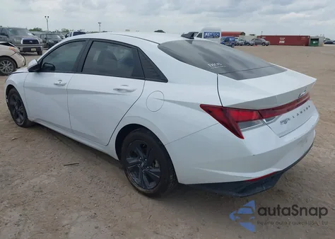 2021 Hyundai Elantra Sel z USA, uszkodzony, nr VIN 5NPLM4AG6MH002610